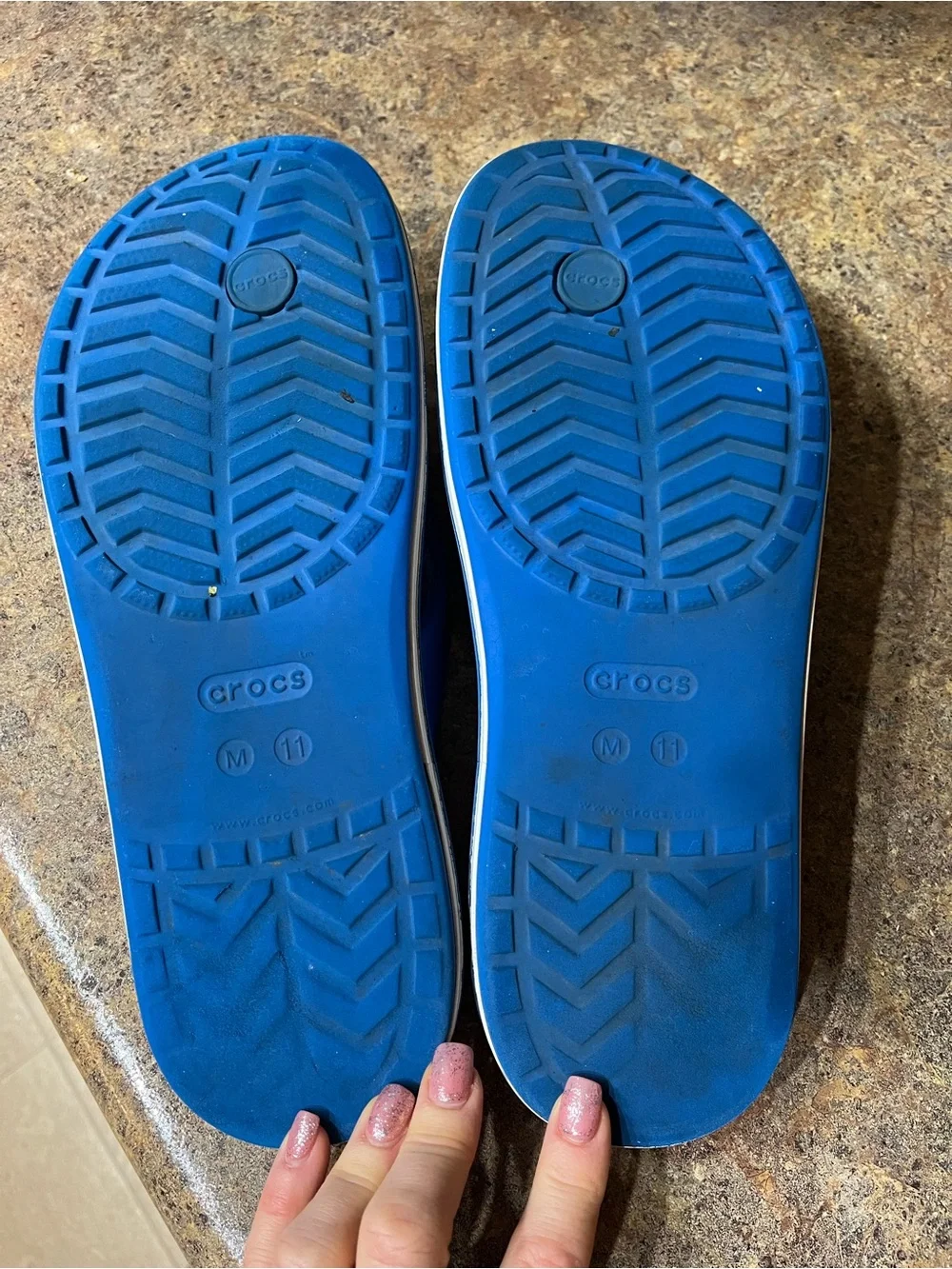 CROCS sporty comfortable
